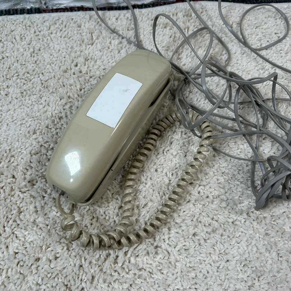 Vintage Western Electric Trimline Telephone Beige Bell System Corded Phone